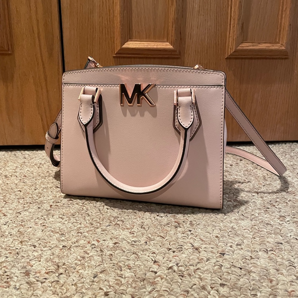Never used MK purse, small-medium sized